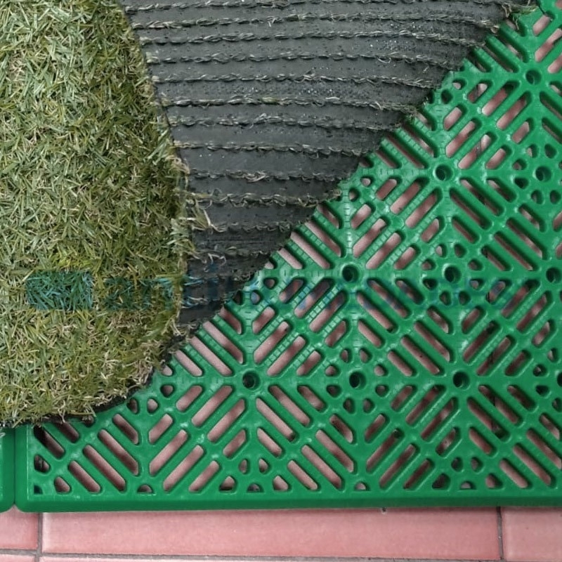 loseta antihumedad de polipropileno verde como base para suelos o para colocar césped artificial