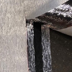 Lámina anti-radón para reducir la exposición al gas radón en el interior de viviendas.