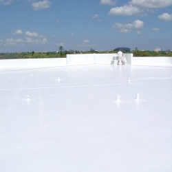 Reflectante térmico Cold Roof para reducir la temperatura en terrazas